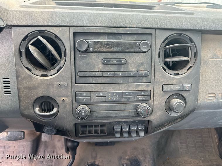 image for item EQ4738 2015 Ford F350 Super Duty pickup truck cab and chassis