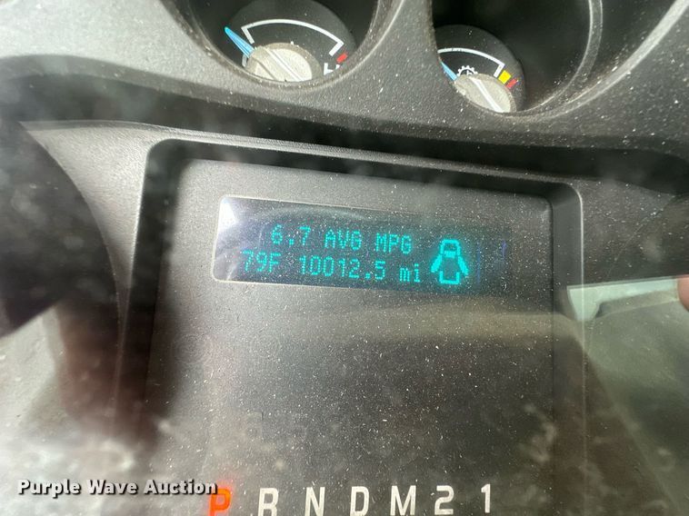 image for item EQ4738 2015 Ford F350 Super Duty pickup truck cab and chassis