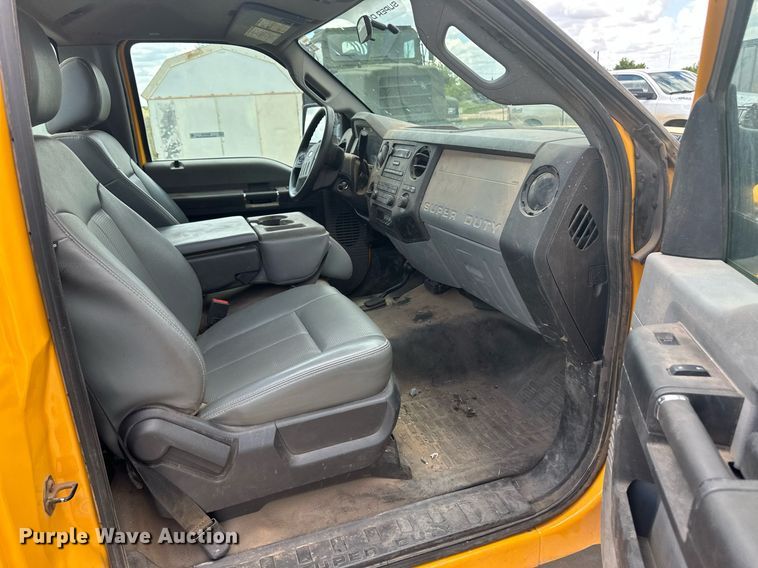 image for item EQ4738 2015 Ford F350 Super Duty pickup truck cab and chassis