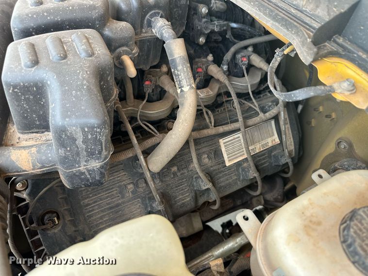 image for item EQ4738 2015 Ford F350 Super Duty pickup truck cab and chassis