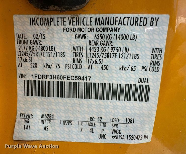 image for item EQ4738 2015 Ford F350 Super Duty pickup truck cab and chassis