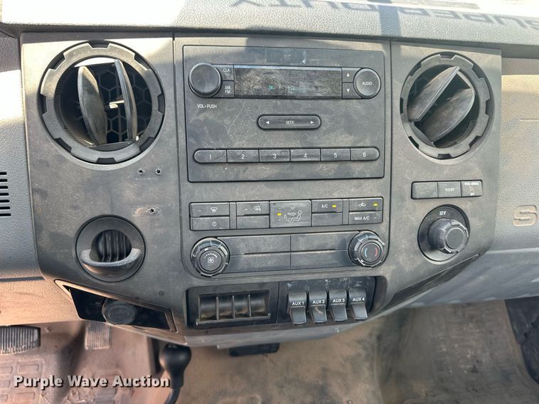 image for item EQ4739 2015 Ford F350 Super Duty pickup truck cab and chassis