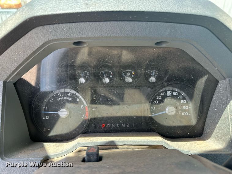 image for item EQ4739 2015 Ford F350 Super Duty pickup truck cab and chassis