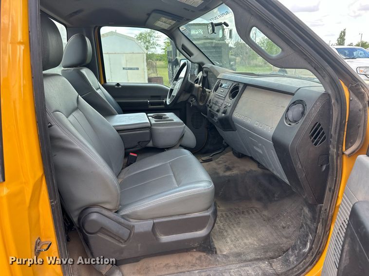 image for item EQ4739 2015 Ford F350 Super Duty pickup truck cab and chassis