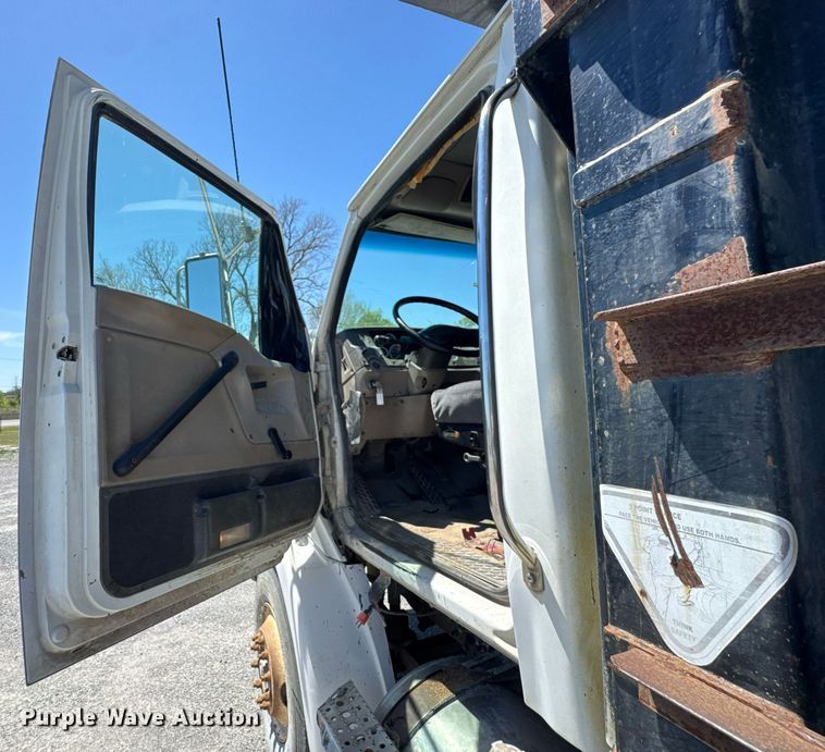 image for item JP9047 2006 Sterling LT8500 dump truck