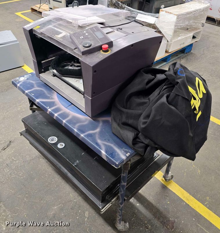 image for item NC9267 DGSHAPE DE-3 engraving machine