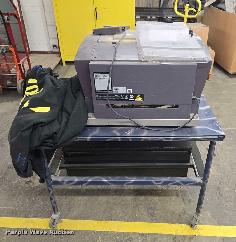 image for item NC9267 DGSHAPE DE-3 engraving machine