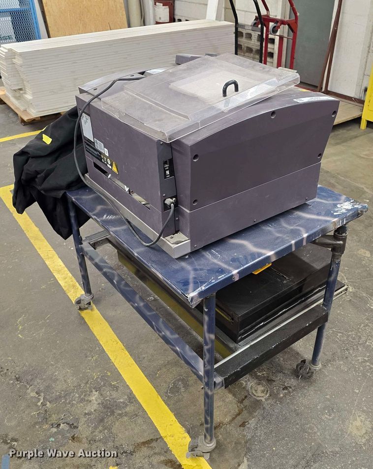 image for item NC9267 DGSHAPE DE-3 engraving machine