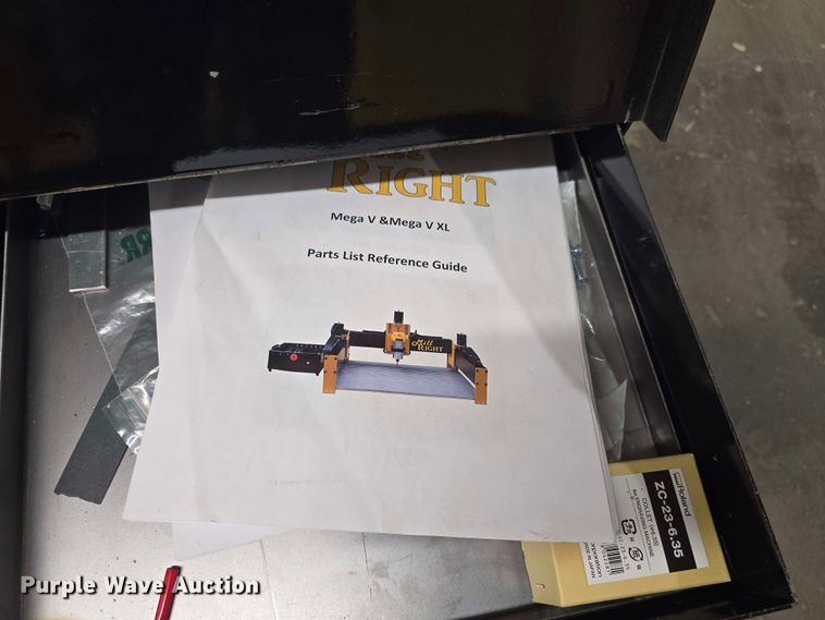 image for item NC9267 DGSHAPE DE-3 engraving machine