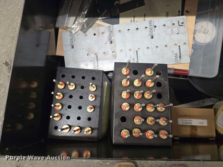 image for item NC9267 DGSHAPE DE-3 engraving machine