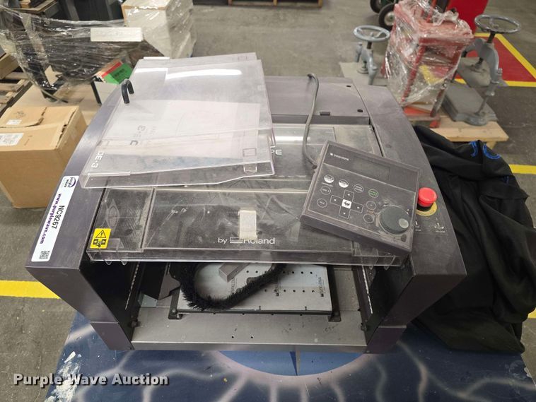 image for item NC9267 DGSHAPE DE-3 engraving machine