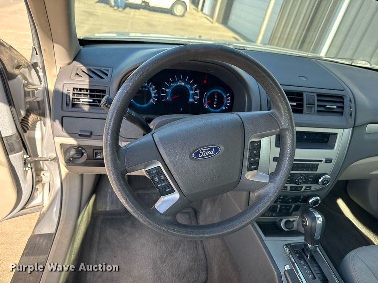 image for item NE9806 2012 Ford Fusion SE 