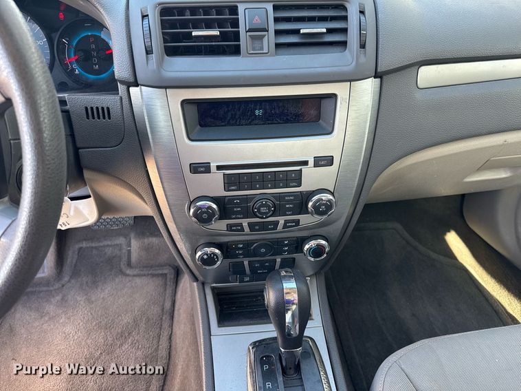 image for item NE9806 2012 Ford Fusion SE 