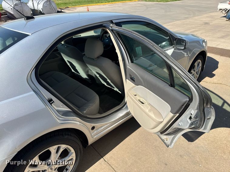 image for item NE9806 2012 Ford Fusion SE 