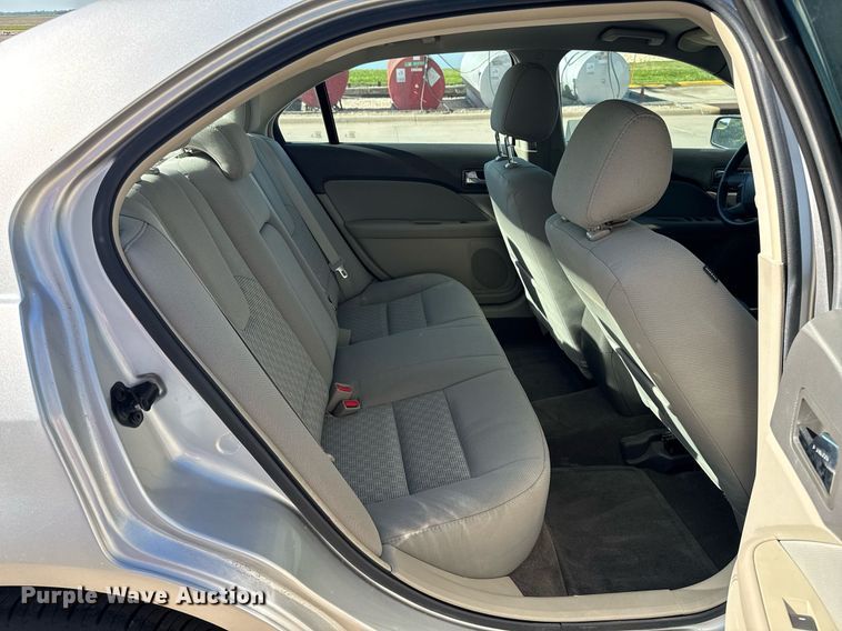 image for item NE9806 2012 Ford Fusion SE 