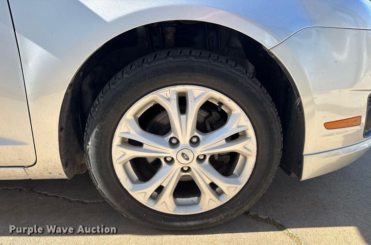 image for item NE9806 2012 Ford Fusion SE 
