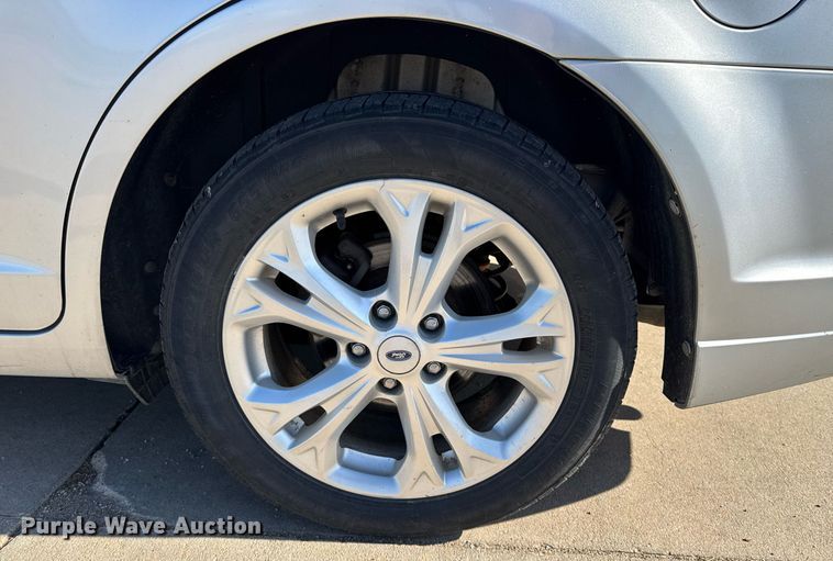 image for item NE9806 2012 Ford Fusion SE 