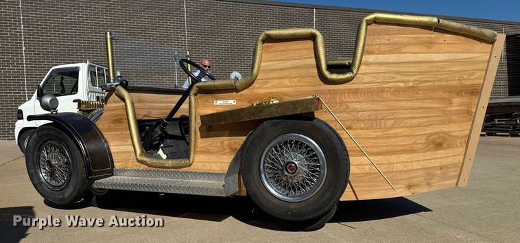 image for item NE9808 Melex 255 golf cart