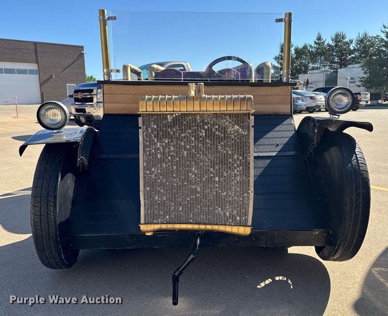 image for item NE9808 Melex 255 golf cart