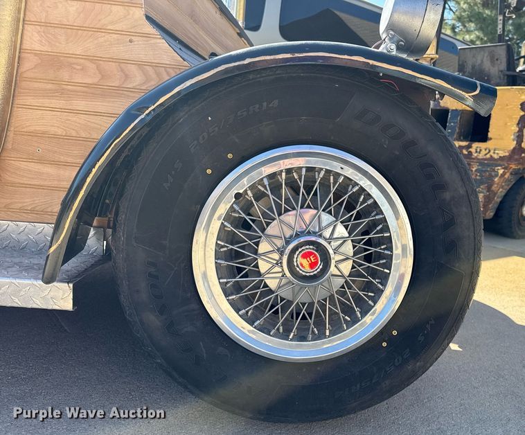 image for item NE9808 Melex 255 golf cart