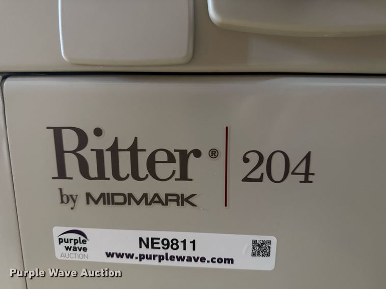 image for item NE9811 Ritter 204 examination table