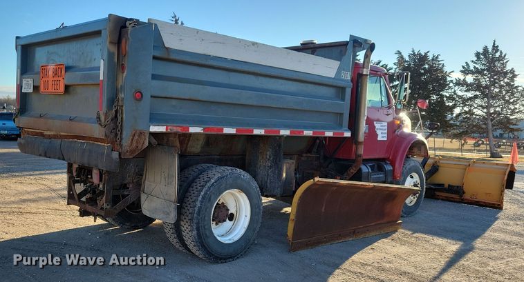 image for item OH9482 1998 International  4800 dump truck