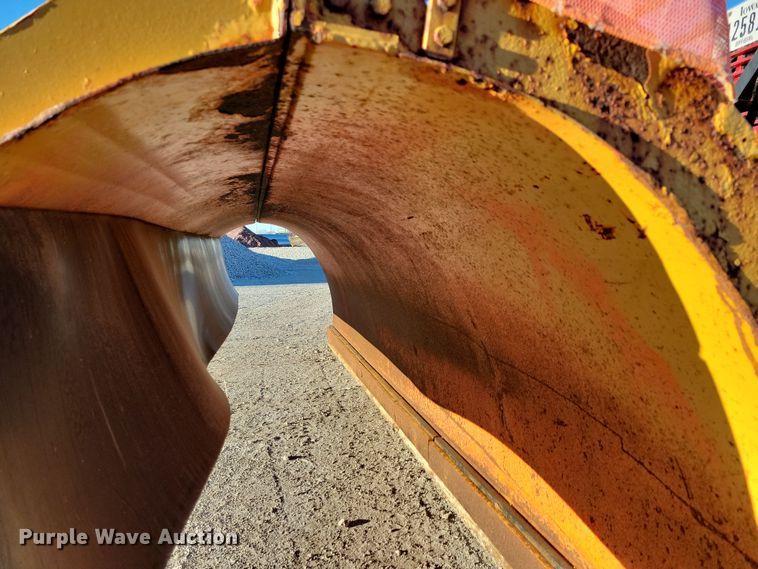 image for item OH9482 1998 International  4800 dump truck