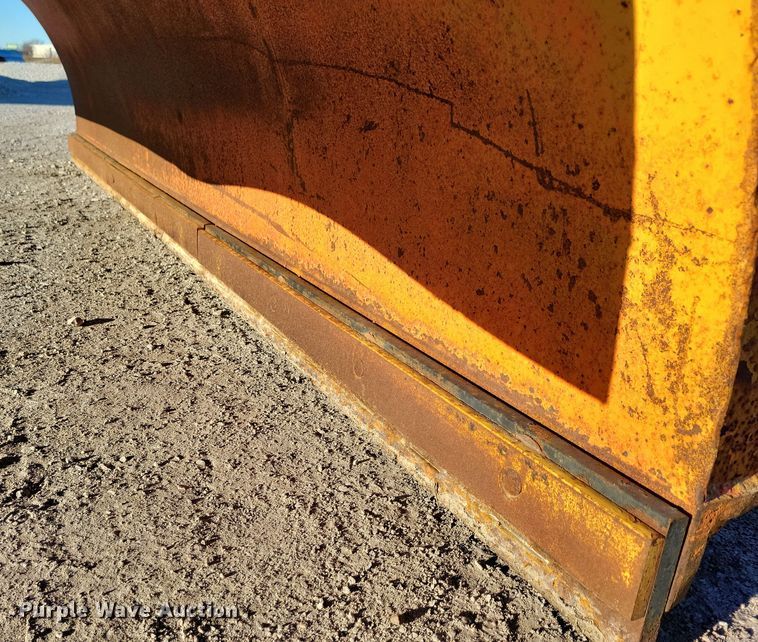 image for item OH9482 1998 International  4800 dump truck