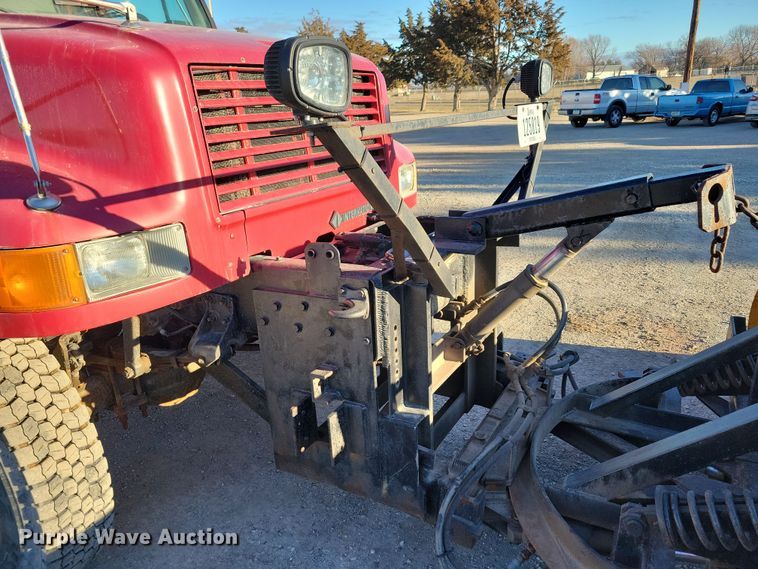 image for item OH9482 1998 International  4800 dump truck