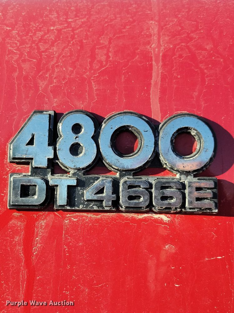 image for item OH9482 1998 International  4800 dump truck