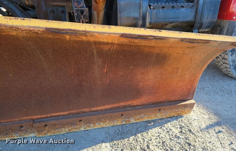 image for item OH9482 1998 International  4800 dump truck