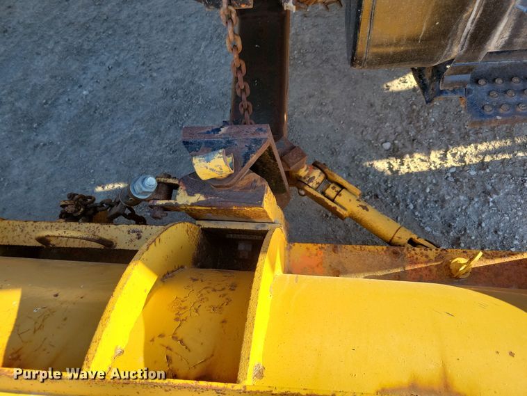 image for item OH9482 1998 International  4800 dump truck