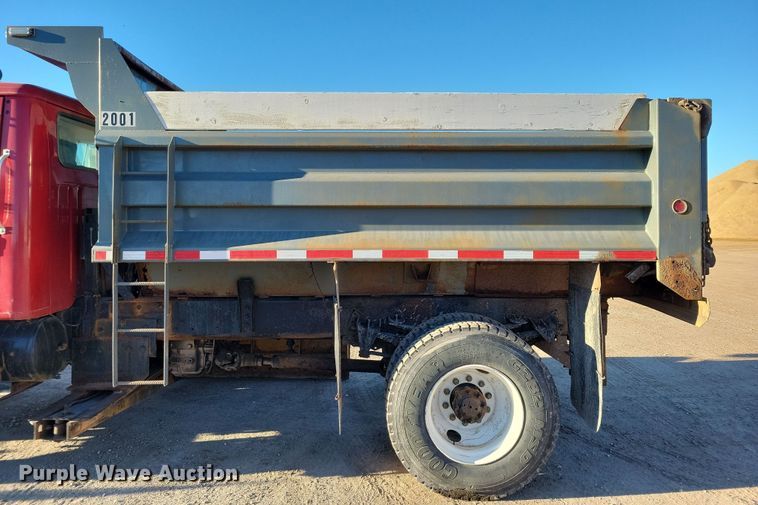 image for item OH9482 1998 International  4800 dump truck