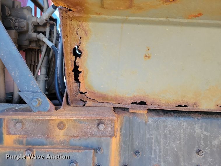 image for item OH9482 1998 International  4800 dump truck