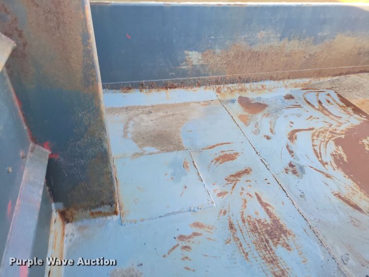 image for item OH9482 1998 International  4800 dump truck