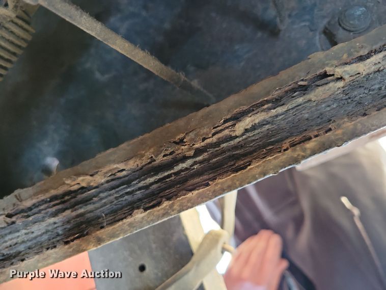 image for item OH9482 1998 International  4800 dump truck