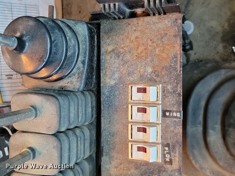 image for item OH9482 1998 International  4800 dump truck