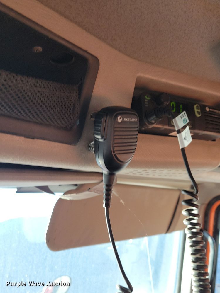 image for item OH9482 1998 International  4800 dump truck