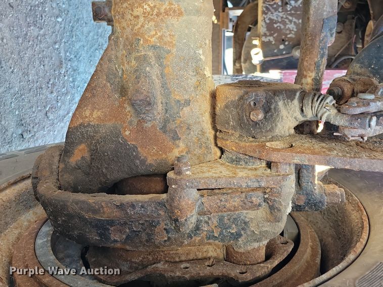 image for item OH9482 1998 International  4800 dump truck