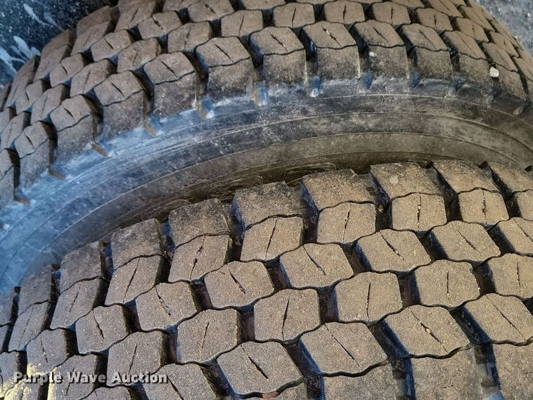 image for item OH9482 1998 International  4800 dump truck