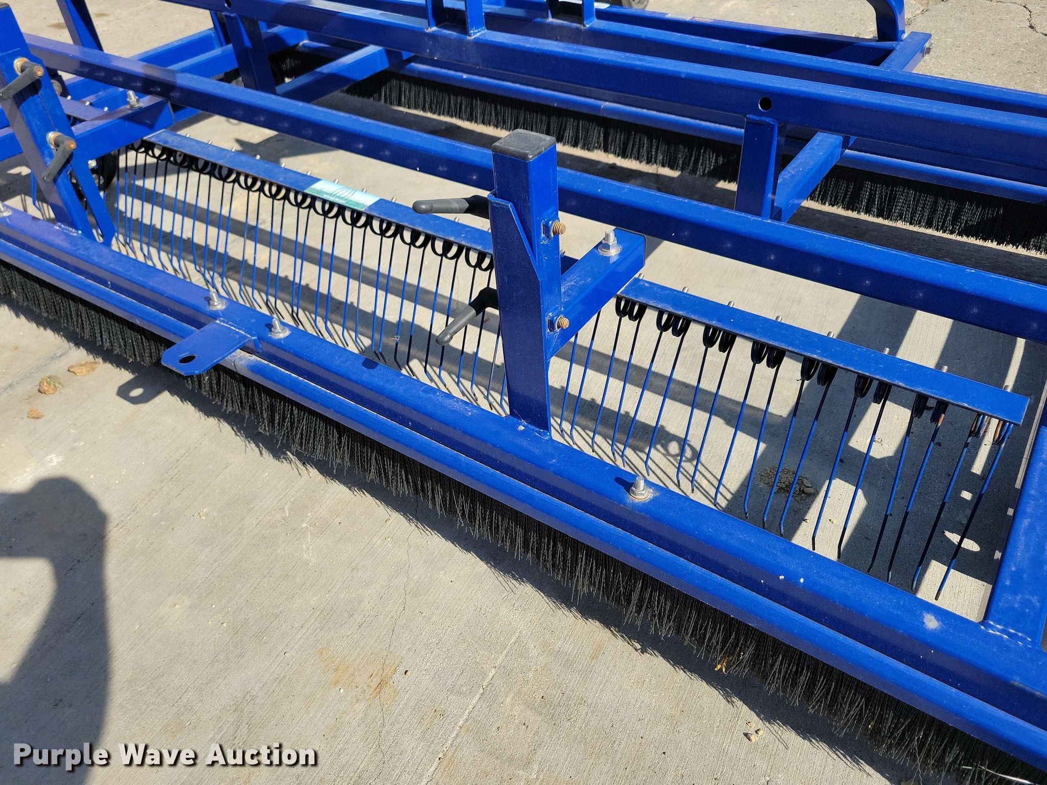 Turf rake in Aberdeen, SD | Item NV9868 for sale | Purple Wave