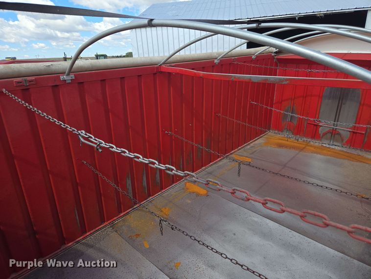 image for item DE2180 1986 GMC 7000 grain truck