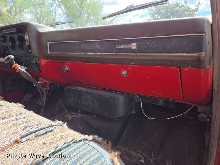 image for item DE2180 1986 GMC 7000 grain truck