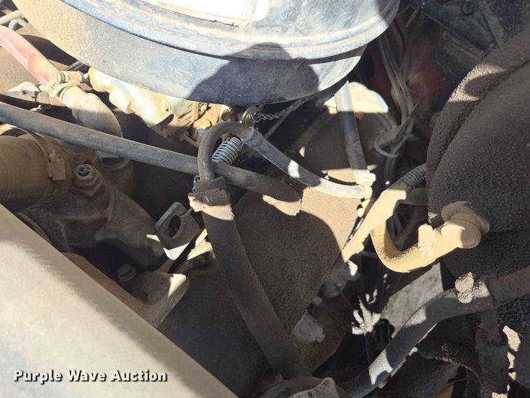 image for item DE2180 1986 GMC 7000 grain truck