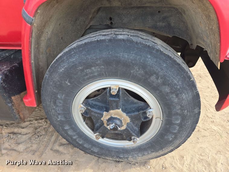 image for item DE2180 1986 GMC 7000 grain truck