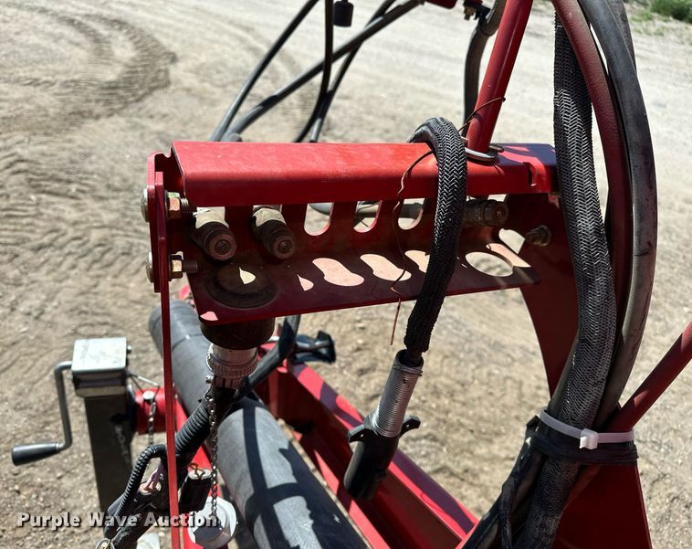 image for item DF8501 2018 New Holland 560RB round baler