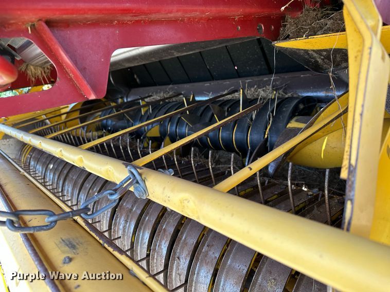 image for item DF8501 2018 New Holland 560RB round baler