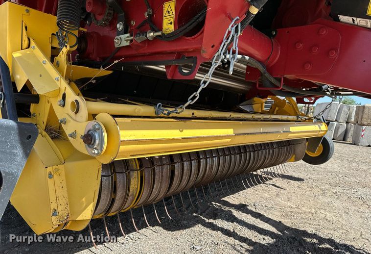 image for item DF8501 2018 New Holland 560RB round baler