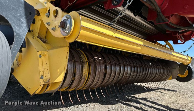 image for item DF8501 2018 New Holland 560RB round baler