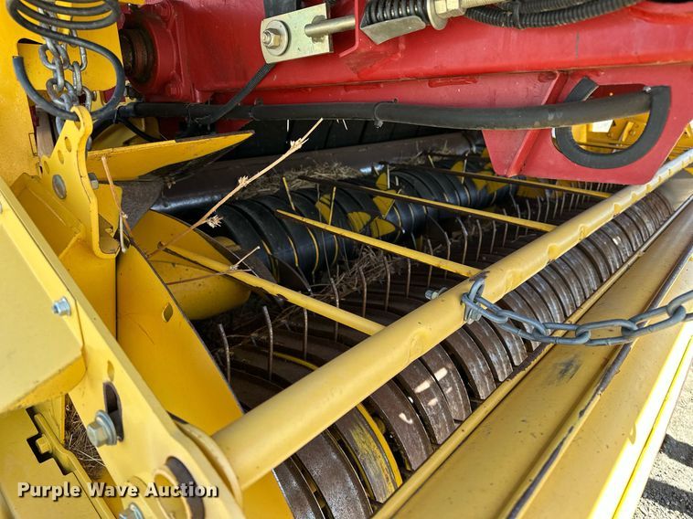 image for item DF8501 2018 New Holland 560RB round baler
